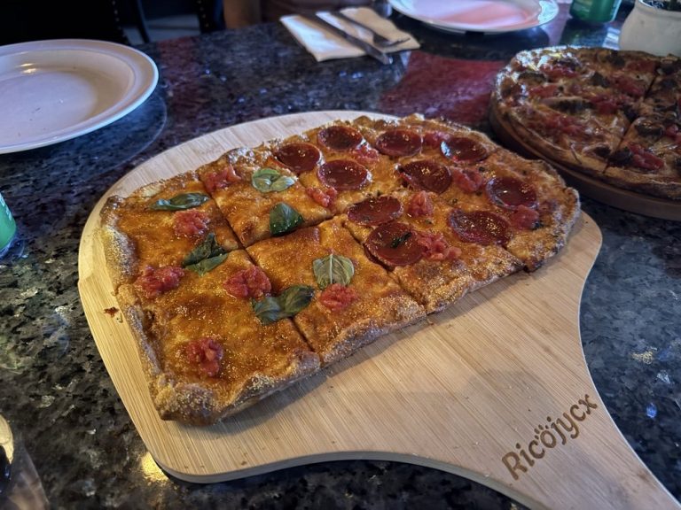 sliced-pizza-lv